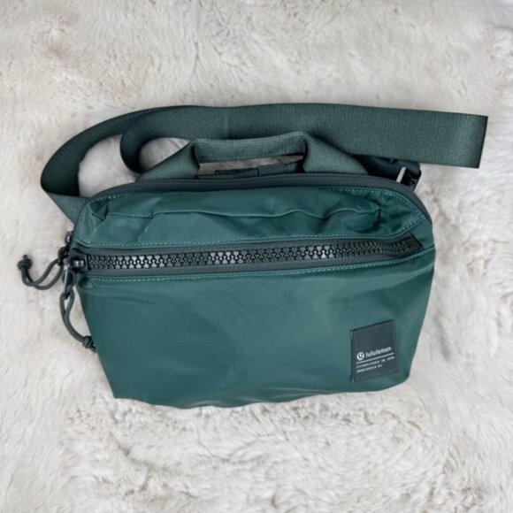 Lululemon All Day Essentials Belt Bag Fanny Pack Green 2.5L Unisex Side Bag - Picture 1 of 8